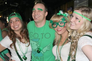 st-pats-bar-crawl.jpg